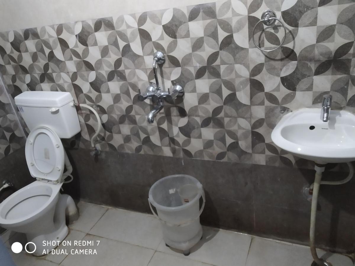Triple1 Hostel & Homestay Rišikéš Exteriér fotografie
