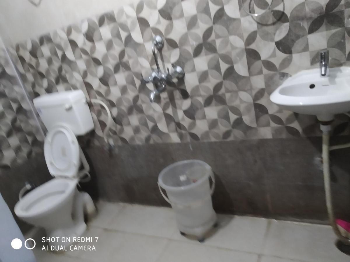 Triple1 Hostel & Homestay Rišikéš Exteriér fotografie